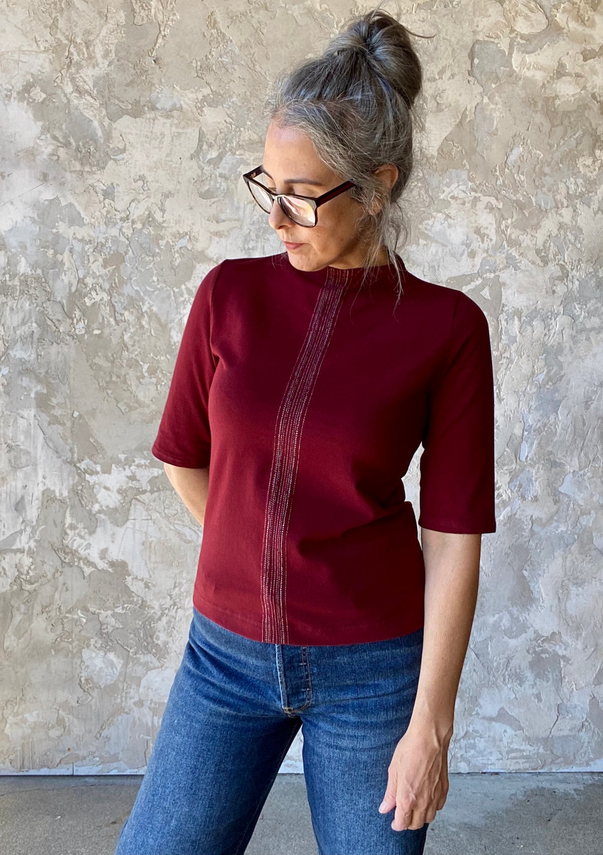 Medium, Center Lines Top in heather charcoal