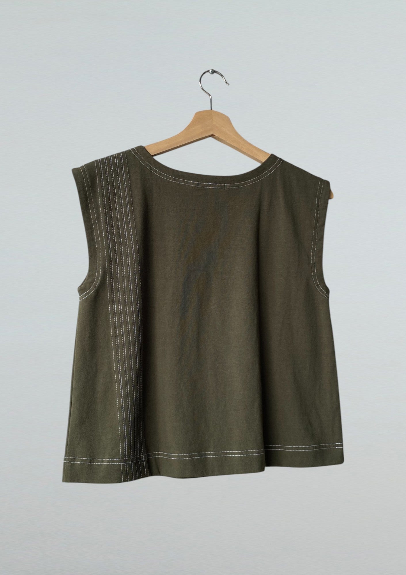 Small, Shell Top with White Lines, Olive