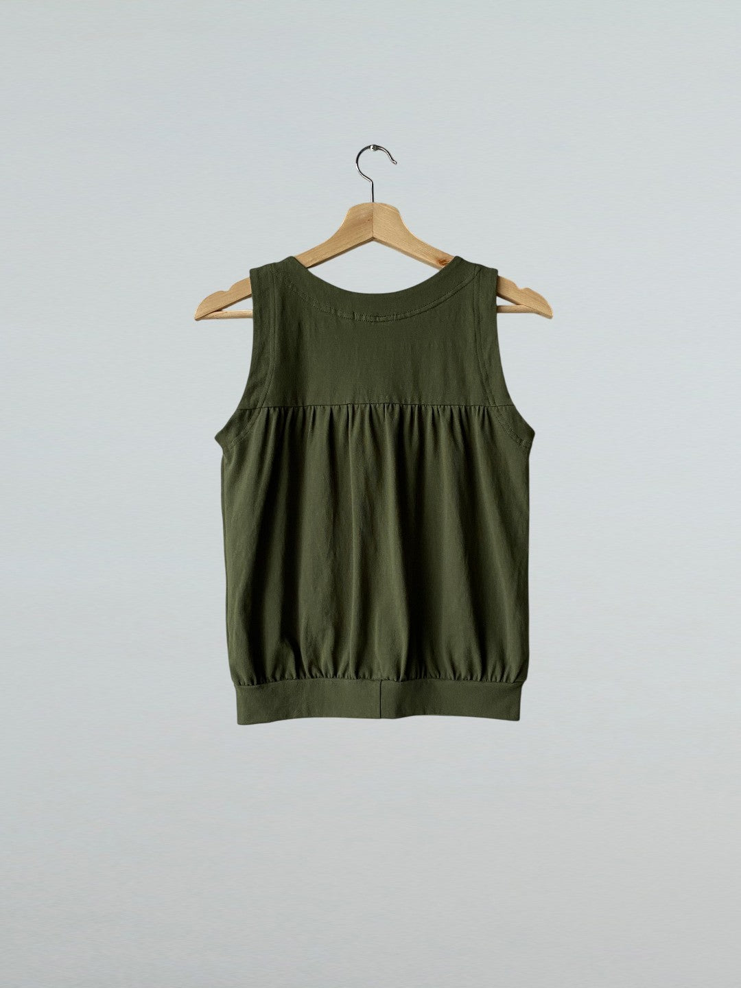 Folded Vest in Olive