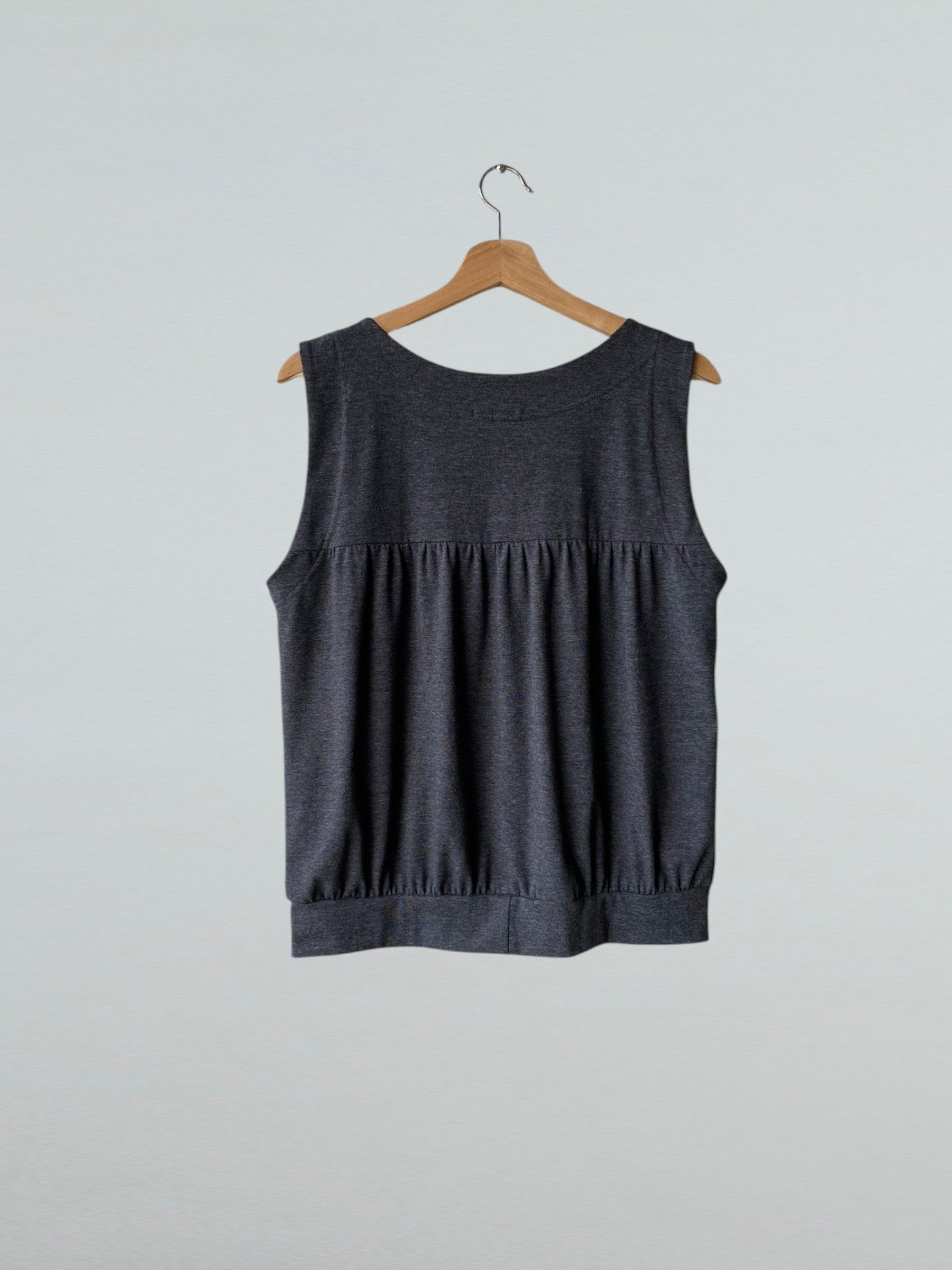 extra large, Folded Vest in heather charcoal