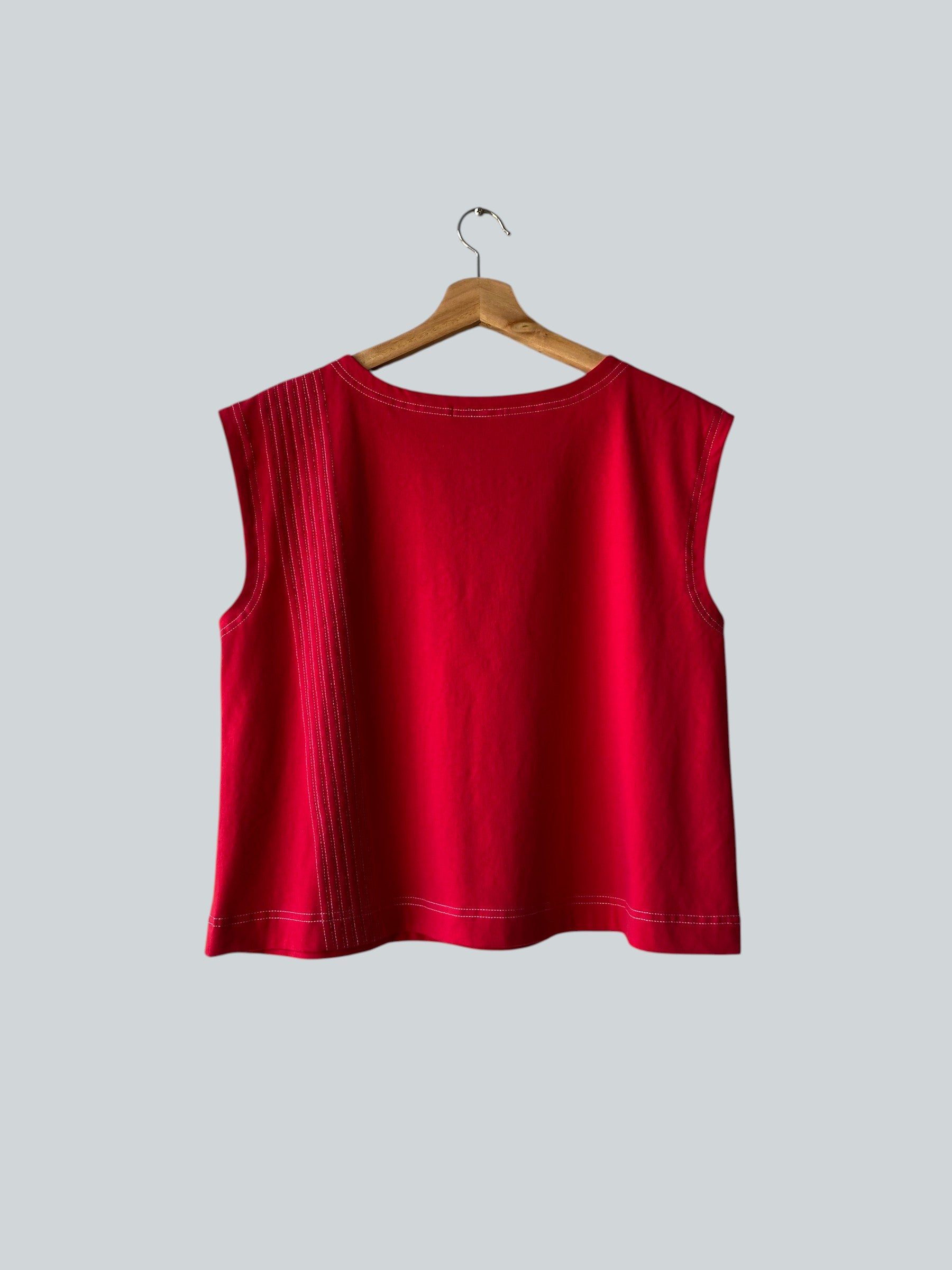 Extra Large, Shell Top with White Lines, Poppy