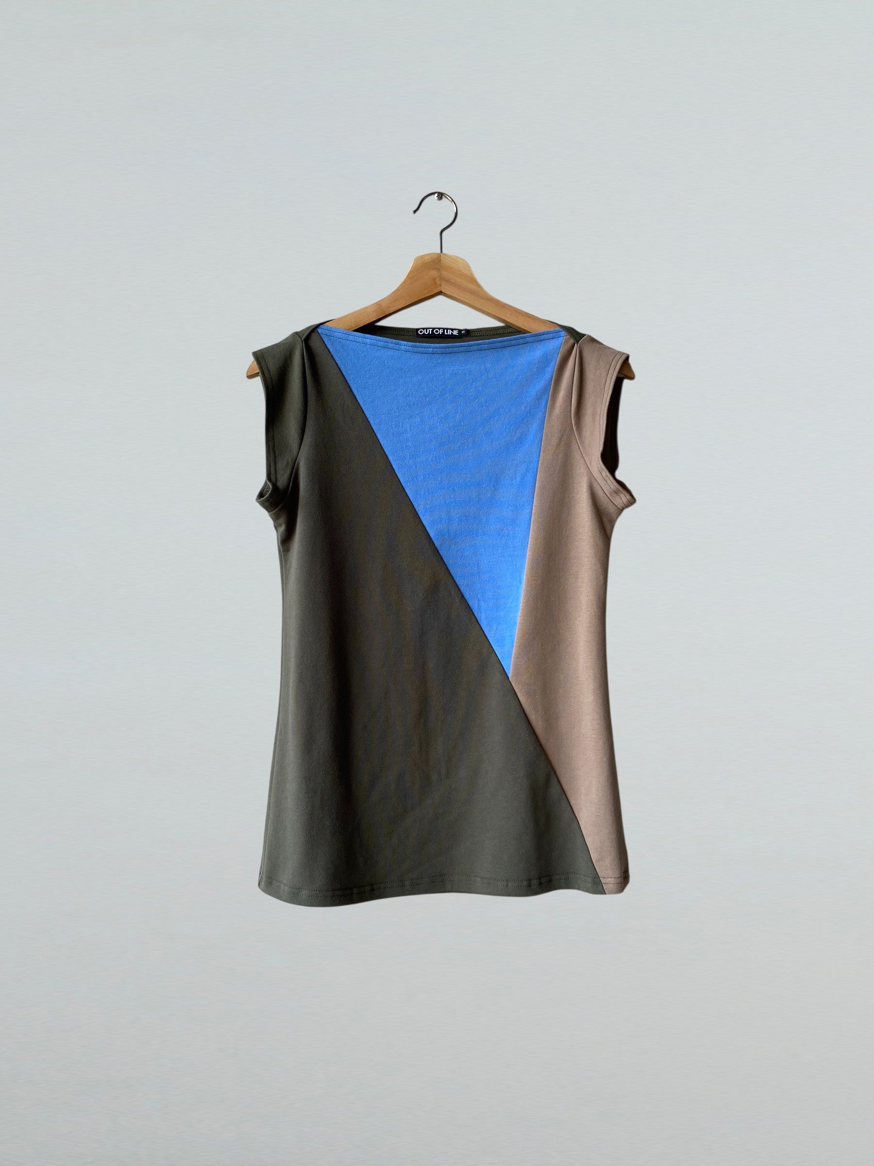 Small, Triangle Top, Color Block