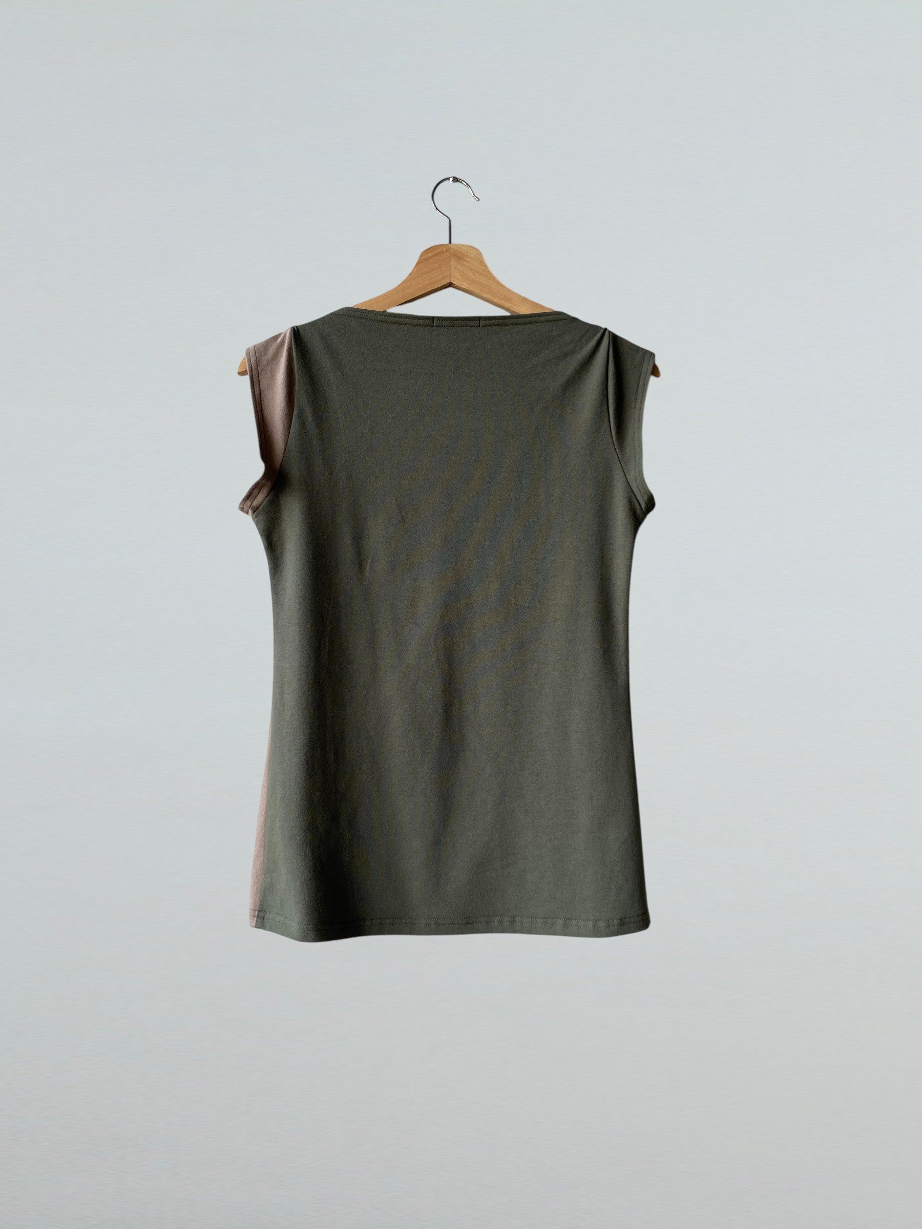 Small, Triangle Top, Color Block
